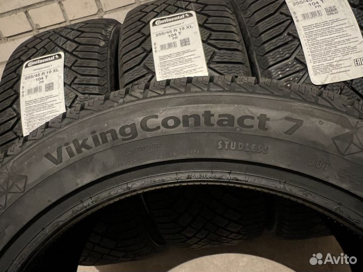 Continental ContiVikingContact 7 255/45 R19 104T