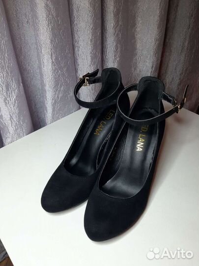 Женские туфли 39 размер