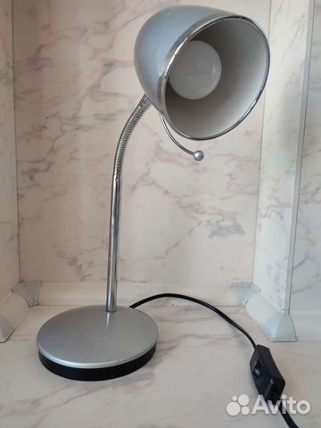 Лампа настольная