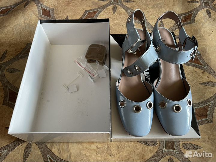 Босоножки женские 40 размер натуральная кожа новые
