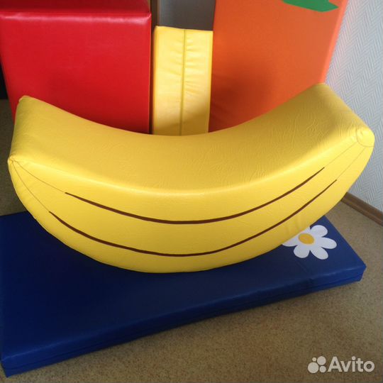 Мягкие игровые кресла и пуфики