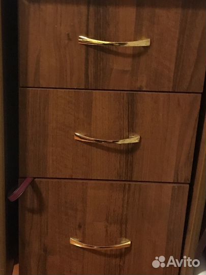 Письменный стол