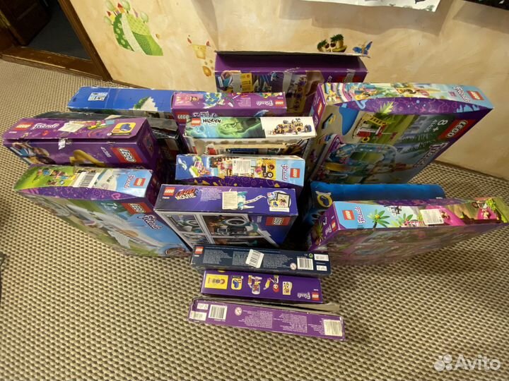 Lego много