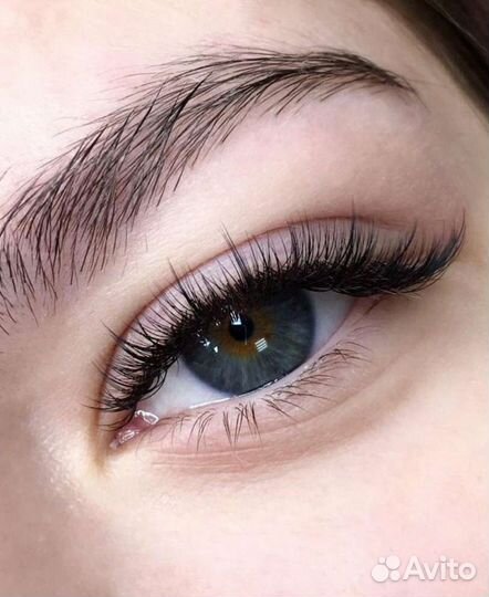 Наращивание ресниц, оформление бровей