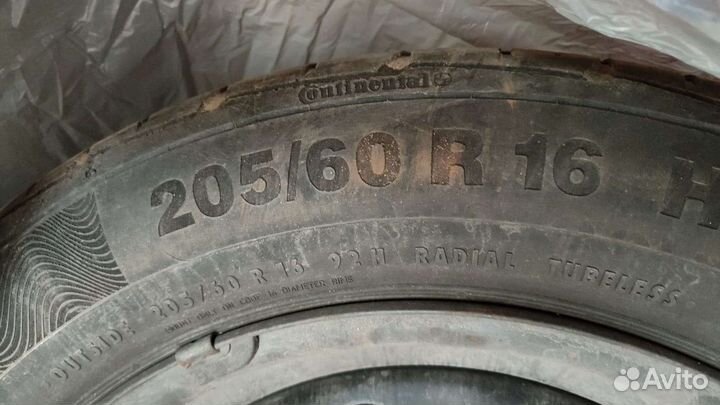 Continental ContiPremiumContact 2 215/65 R16 107R