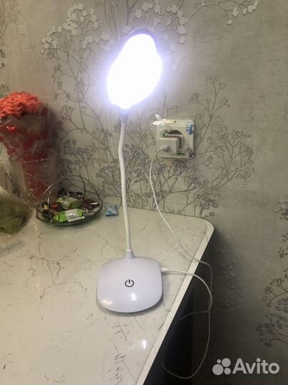 Лампа настольная светодиодная