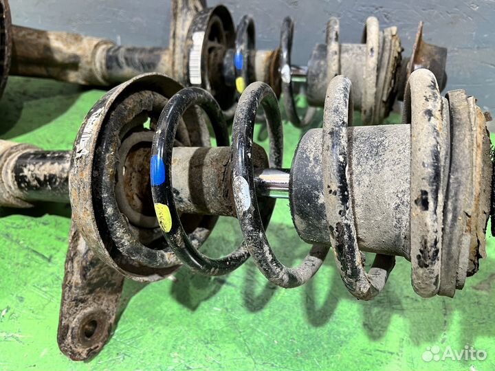 Стойка передняя Daewoo Nexia 2 n150 1.6 F16D3