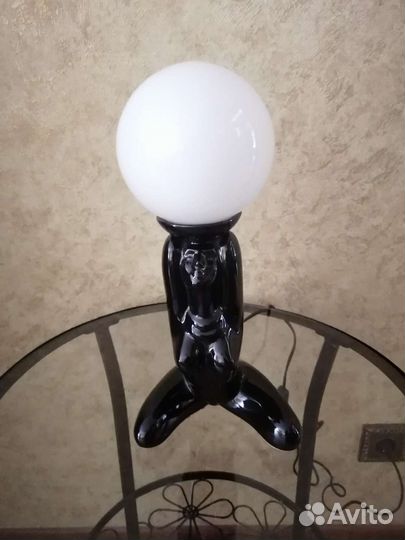 Лампа настольная Италия