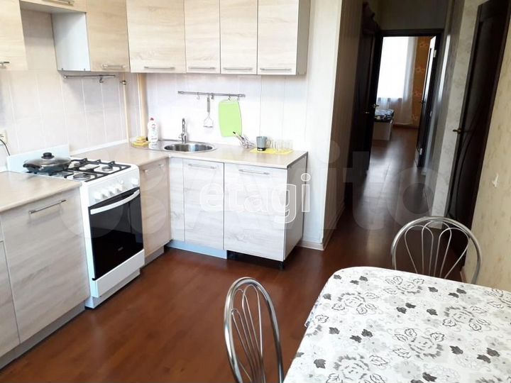 2-к. квартира, 60,7 м², 3/6 эт.