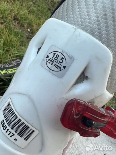 Горные лыжи и ботинки детские, шлем. Комплект