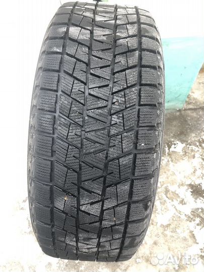 Bridgestone blizzak dm v1 265 50 r20