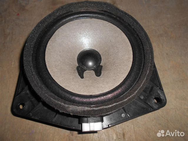 Динамик от Toyota Corolla Verso 2004
