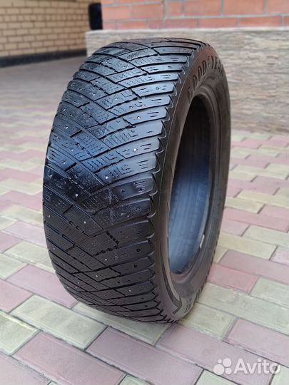 Goodyear Ultragrip Ice Arctic 225/55 R16 95T