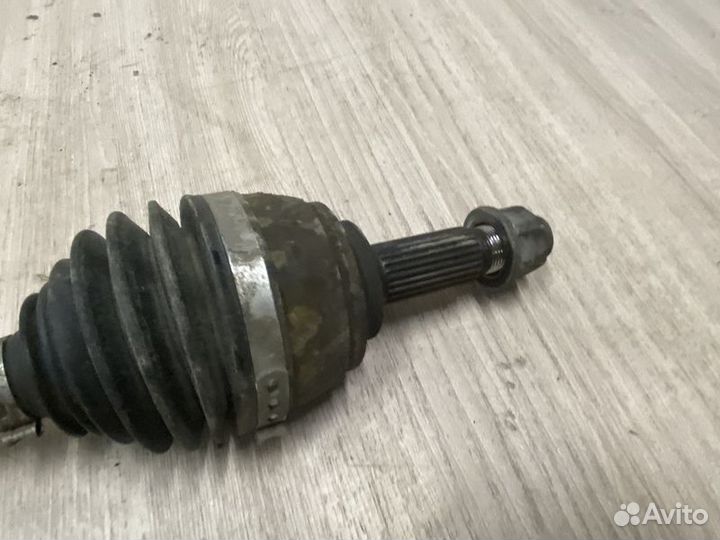 Привод передний правый Nissan March K12 с2002-2010