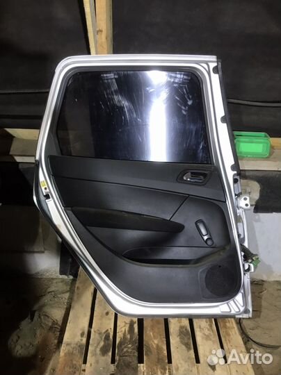 Дверь задняя Пежо 308 универсал