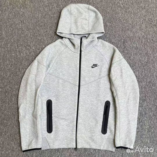 New Nike Tech Fleece