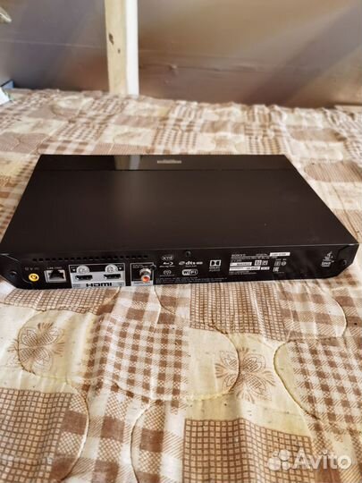 Blu ray 4k плеер UBP-X700