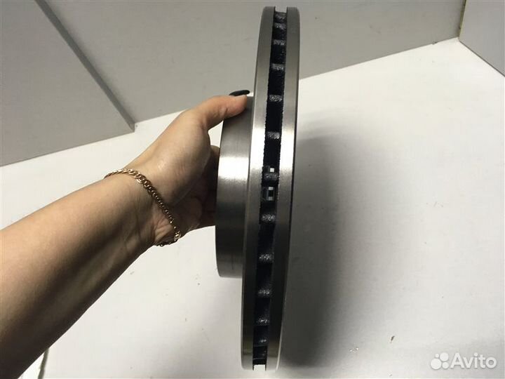 Диск тормозной передний вентилируемый Skoda