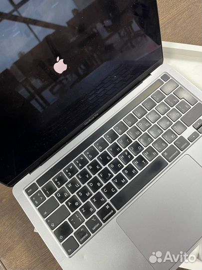 MacBook Pro 13 16GB/ 512 GB