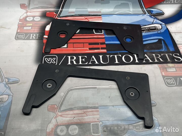 Рамка номера для BMW