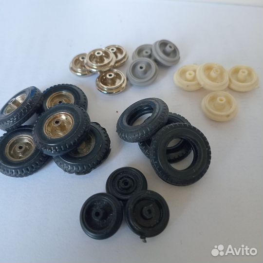 Запчасти на модель УАЗ 1:43