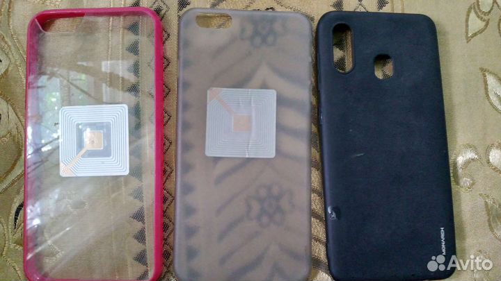 Чехлы на телефоны