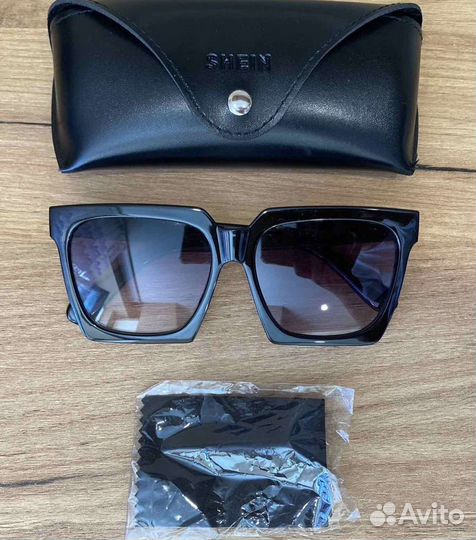 Очки новые солнцезащитные с чехлом shein