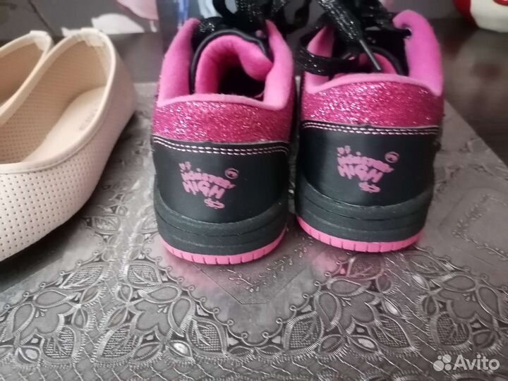 Кроссовки детские