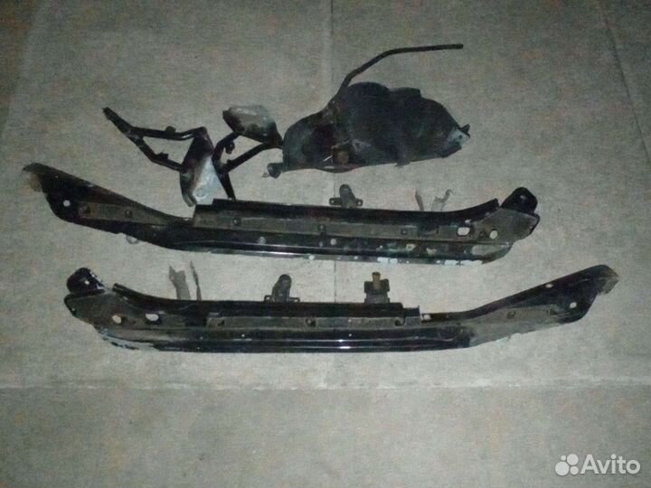 Volkswagen touareg усилитель крыла