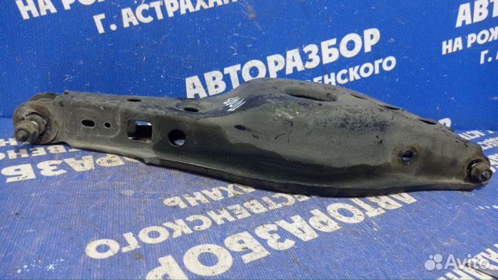 Задний рычаг под пружину Toyota Blade хэтчбек