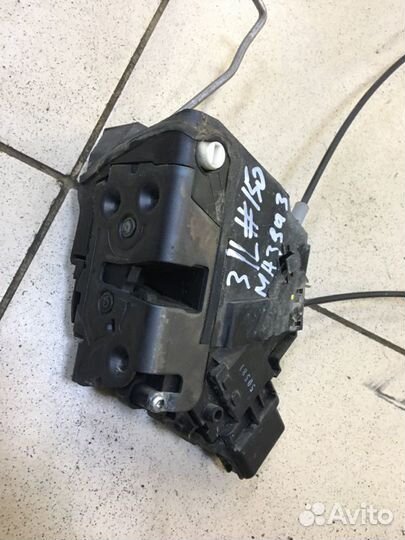 Замок дверной задний левый Mazda Mazda3 BK Z6 2008