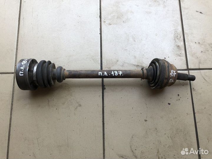 Привод передний Volkswagen Vento 1.8