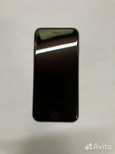iPhone SE, 128 ГБ
