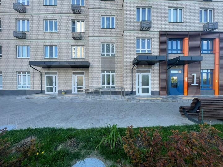Продажа габ 113м2 с арендаторами винлаб и Табак