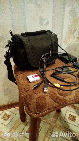 Sony Cyber-shot DSC-H7