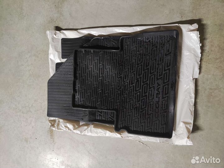 Автомобильные коврики для Geely Coolray (2023)