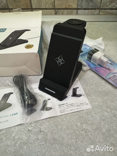 Беспроводная зарядка 3 в 1+ блок