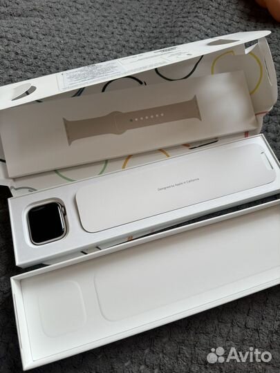 Часы Apple Watch SE 40мм