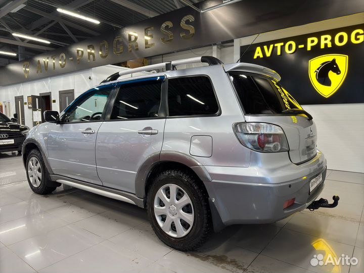 Mitsubishi Outlander 2.4 AT, 2005, 297 000 км