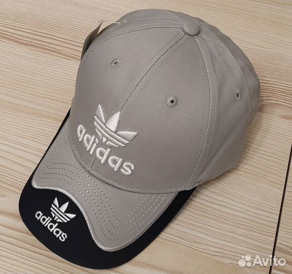 Кепка adidas серая