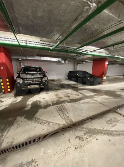 Машиноместо, 14 м²