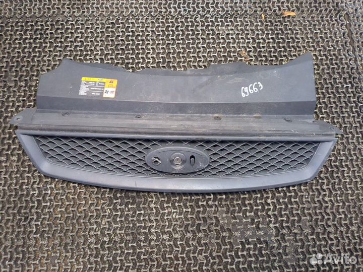 Решетка радиатора Ford Focus 2, 2005
