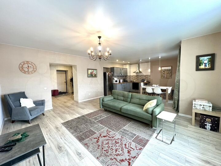 2-к. квартира, 86 м², 3/14 эт.