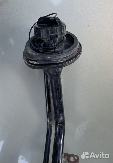 Заливная горловина бензобака Mazda 3 bk седан