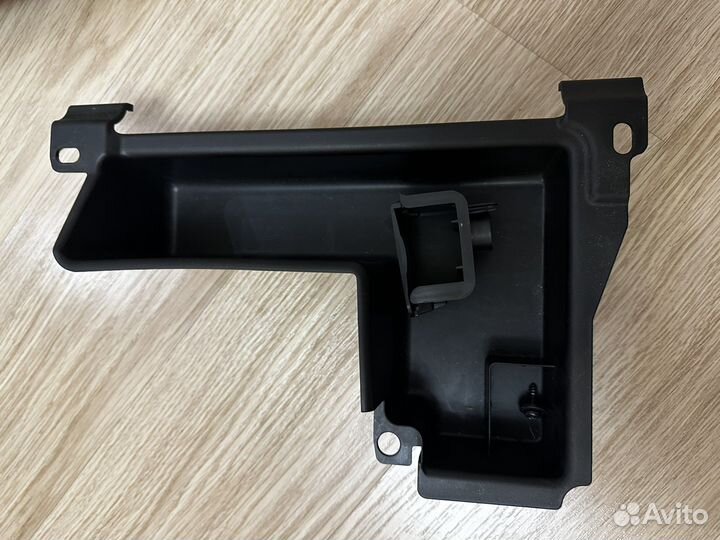 Обшивка багажника левая BMW X5 E70