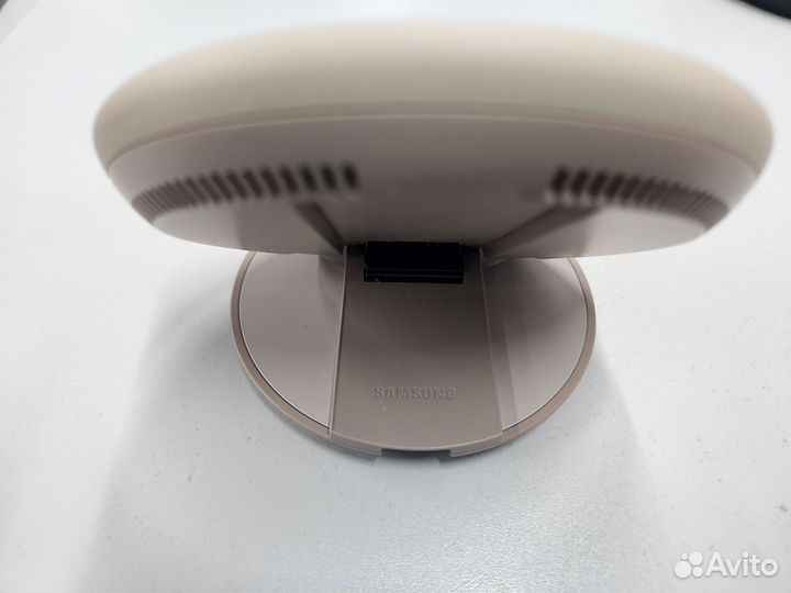 Беспроводное зарядное устройство Samsung EP-PG950