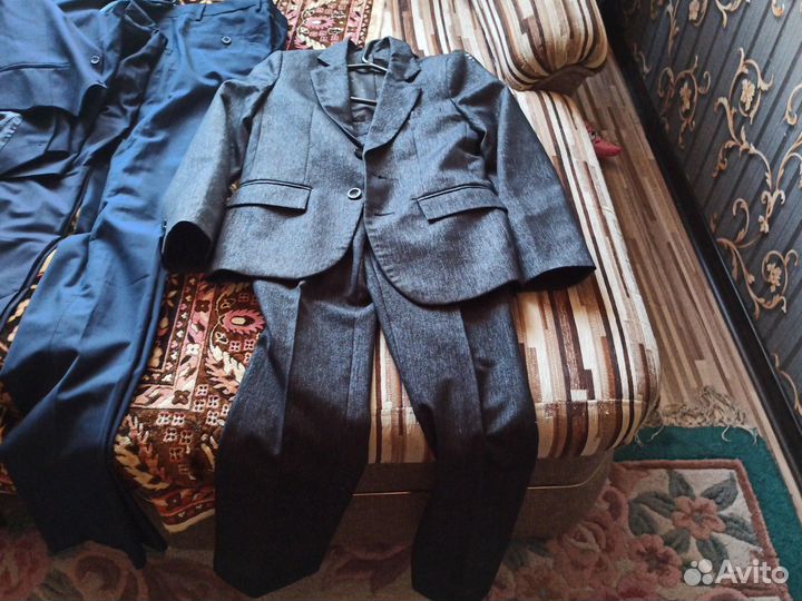 Школьный костюм