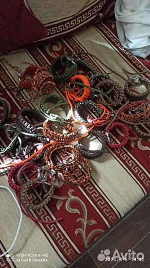 Быстро расплетающийся браслет из паракорда