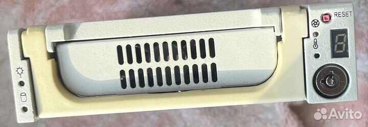 Кейс для scsi диска