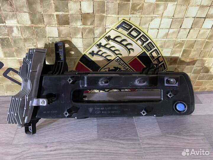 Дхо левое на Porsche Panamera Turbo 20-23 целое